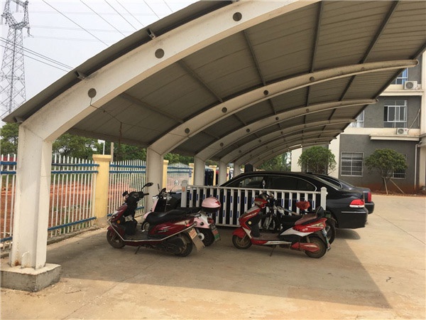 車棚